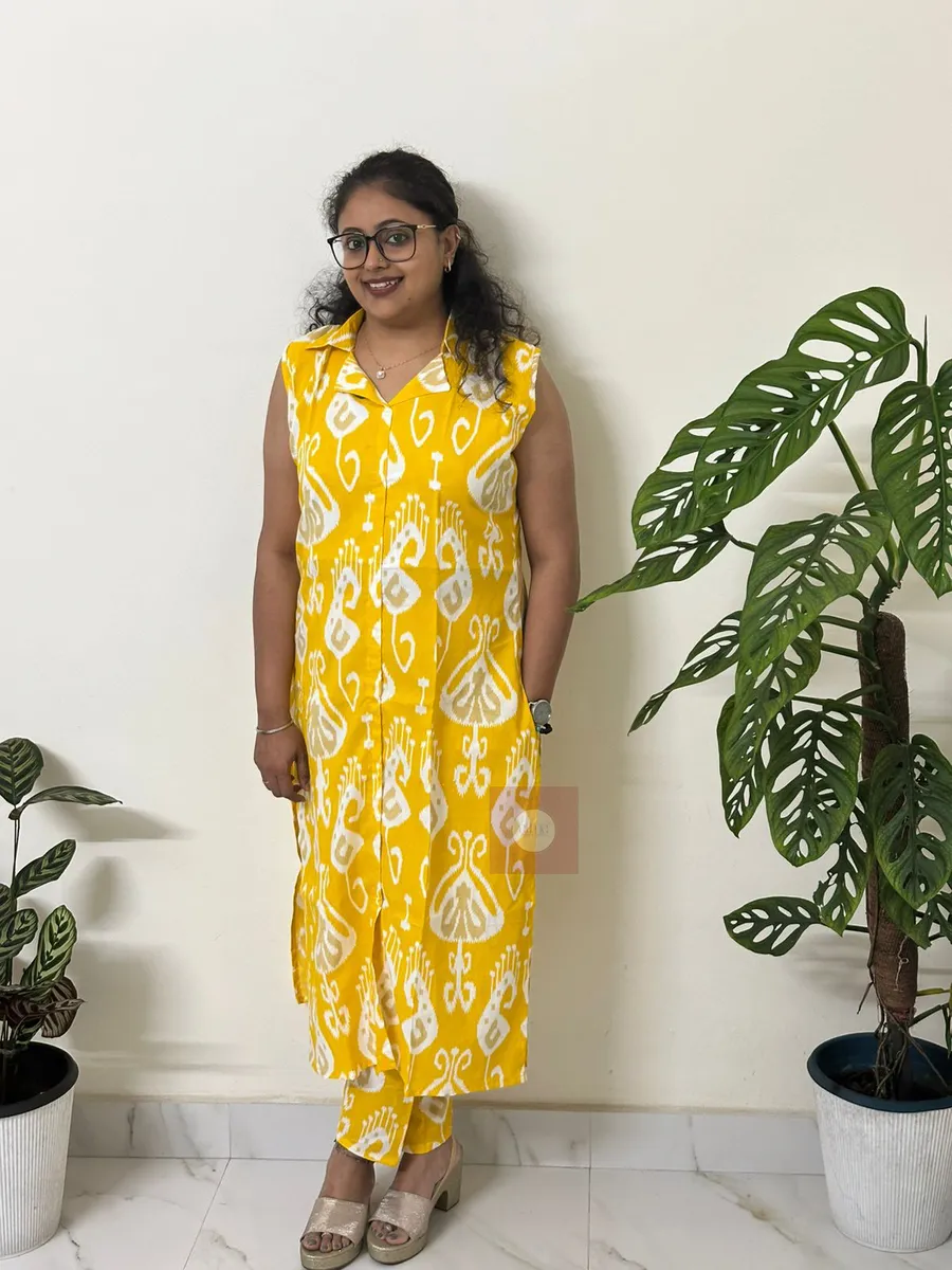 Ikat Sleeveless Cord Set - Thumbnail 2