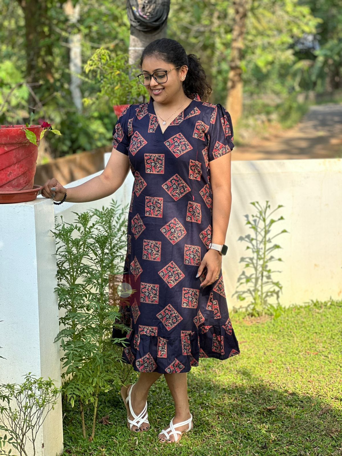Geometric Feeding Frock - Thumbnail 1